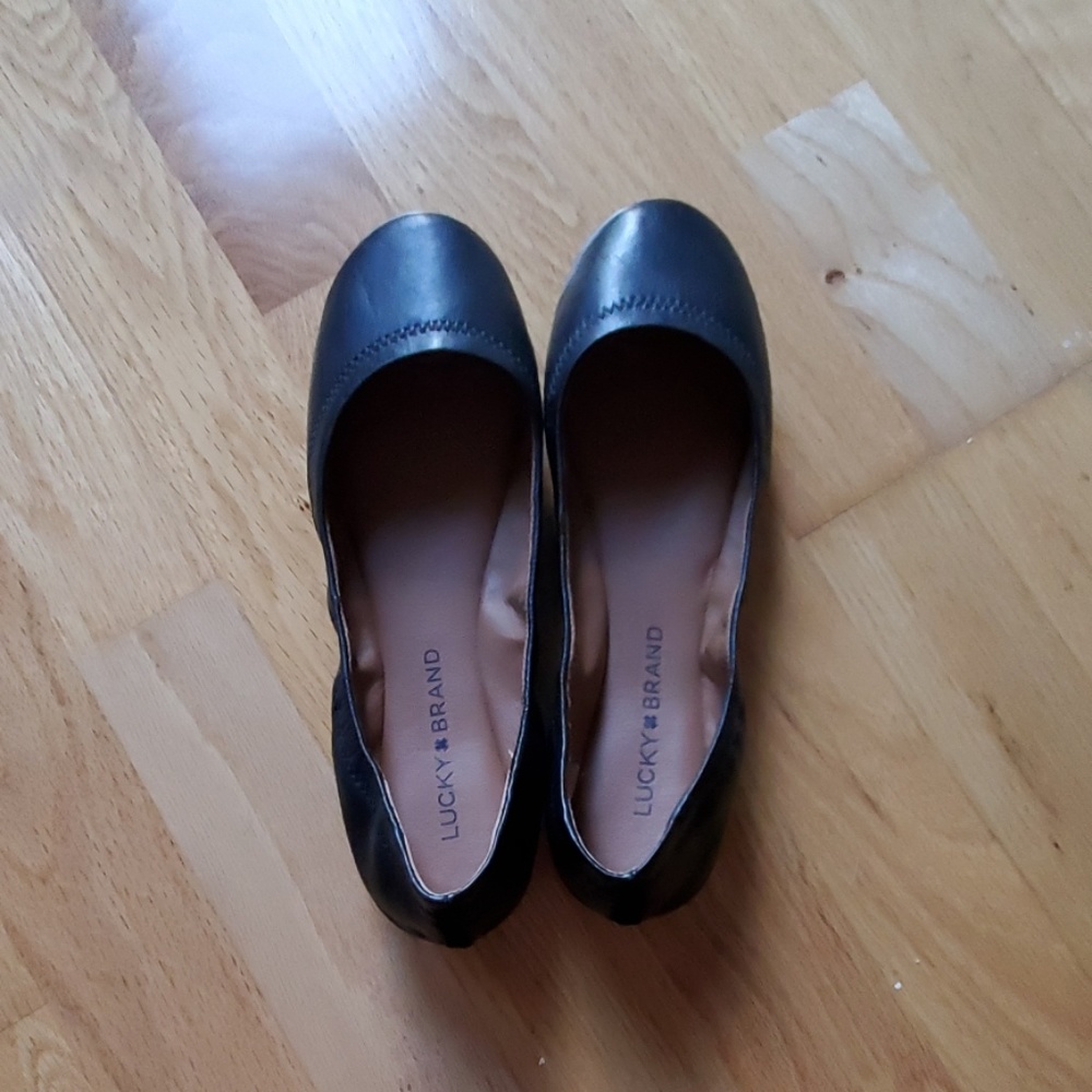 NWOT Lucky Brand Emmie Flats